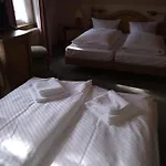 Hirsch 3* Τούμπινγκεν